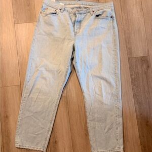 Light Blue women’s 501 Levi’s jeans